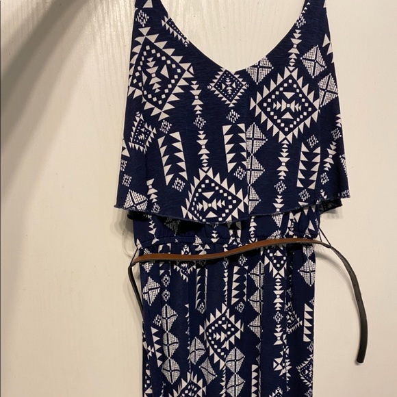 Dress - Picture 1 of 2